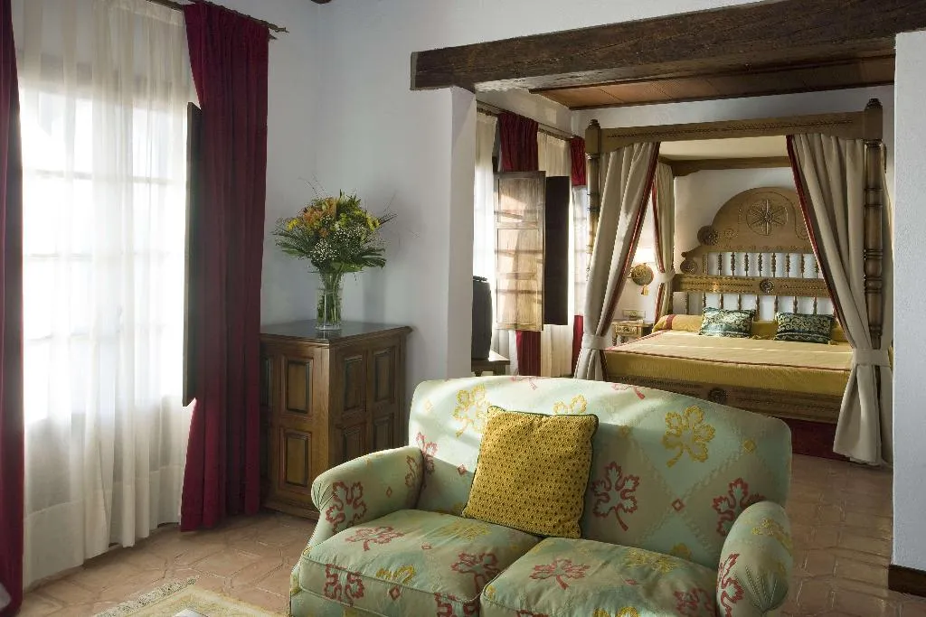 DOUBLE SUPERIOR Room, Parador de Plasencia, Madrid