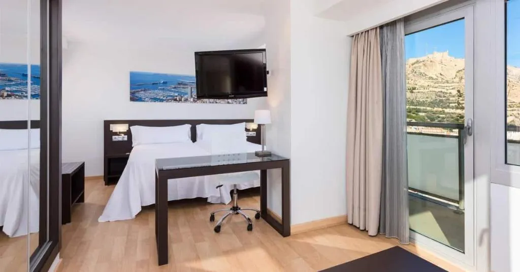 DOUBLE PREMIUM Room, Hotel Alicante Gran Sol Affiliated by Melia, Costa Blanca
