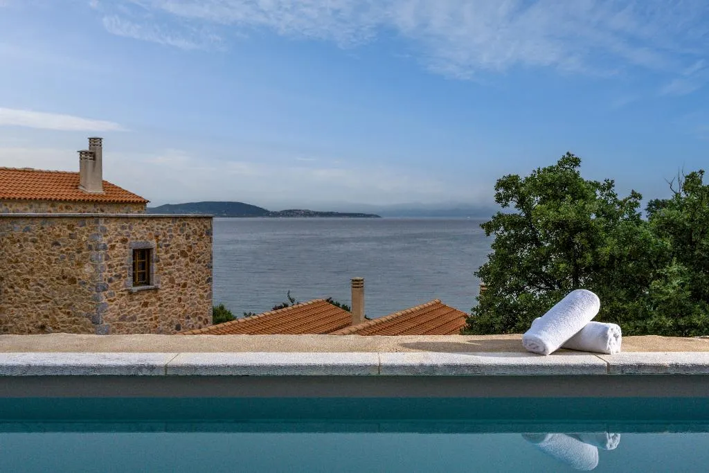 JUNIOR SUITE GARDEN VIEW Room, 100 Rizes Seaside Resort, Athens