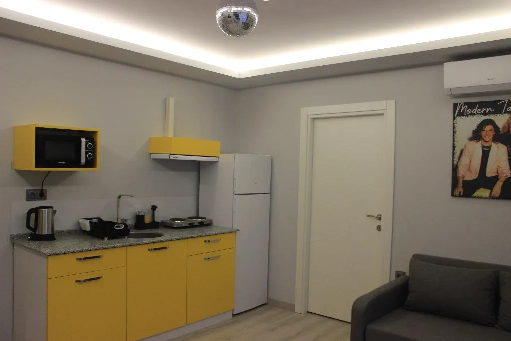 FAMILY ROOM DELUXE WITH BALCONY Room, Retro Star Suites, Antalya