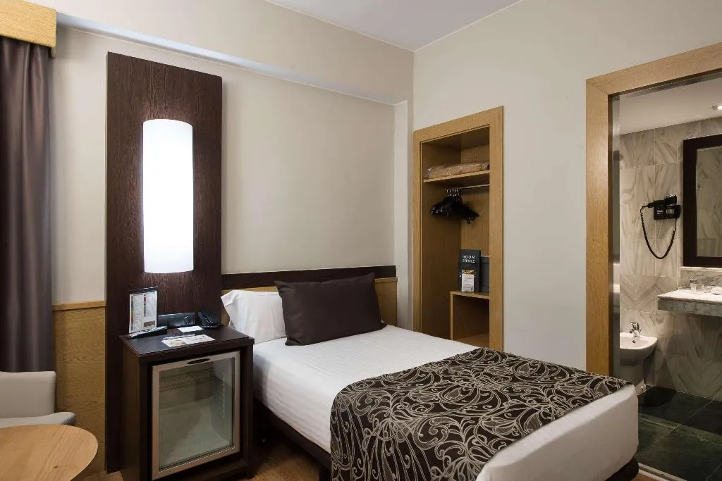 Room, Catalonia Atenas, Barcelona
