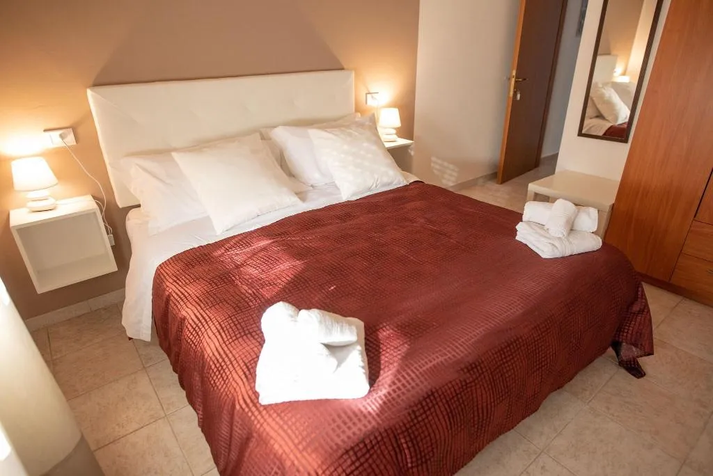Room, Bed and Breakfast Triscele, Catania