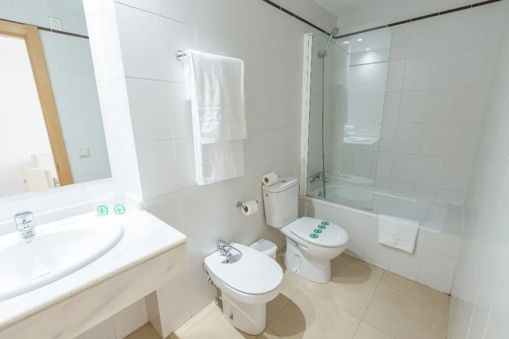 APARTMENT CAPACITY 4 ONE BEDROOM Room, Domocenter Apartamentos TurÃ­sticos, Seville