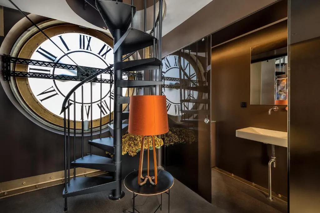SUITE DELUXE ONE BED Room, Lisbon Five Stars Apartments 8 Building, Lisbon