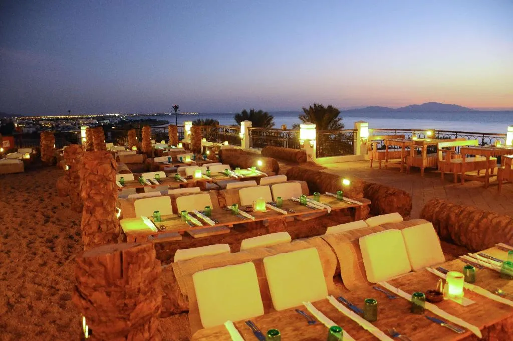 Restaurant, Safir waterfalls resort, Red Sea Riviera