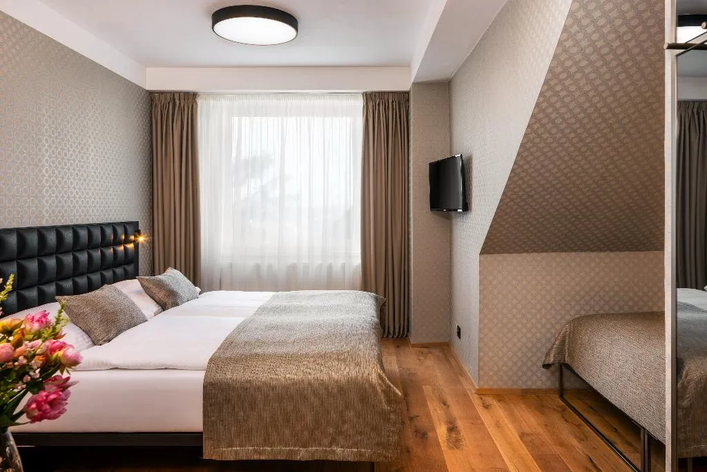 QUADRUPLE STANDARD Room, Aida, Prague