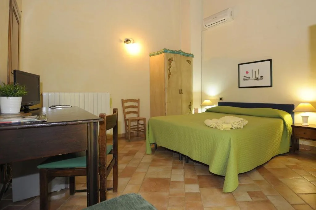 Room, Arco Ubriaco, Catania