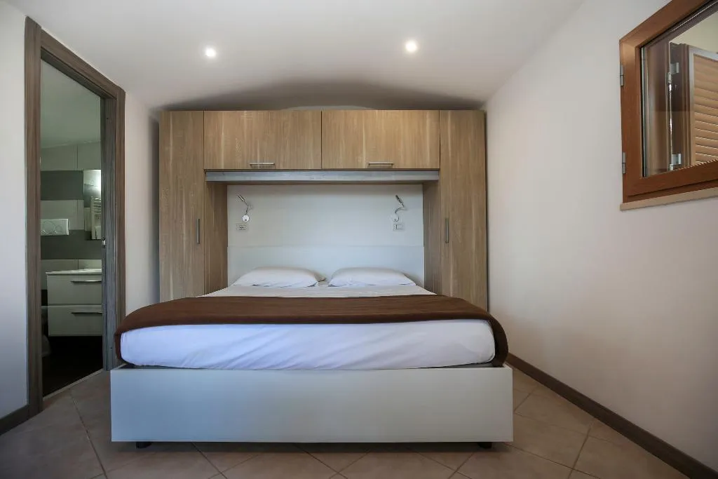 BUNGALOW STANDARD Room, Village Camping Santa Fortunata - Campogaio, Naples