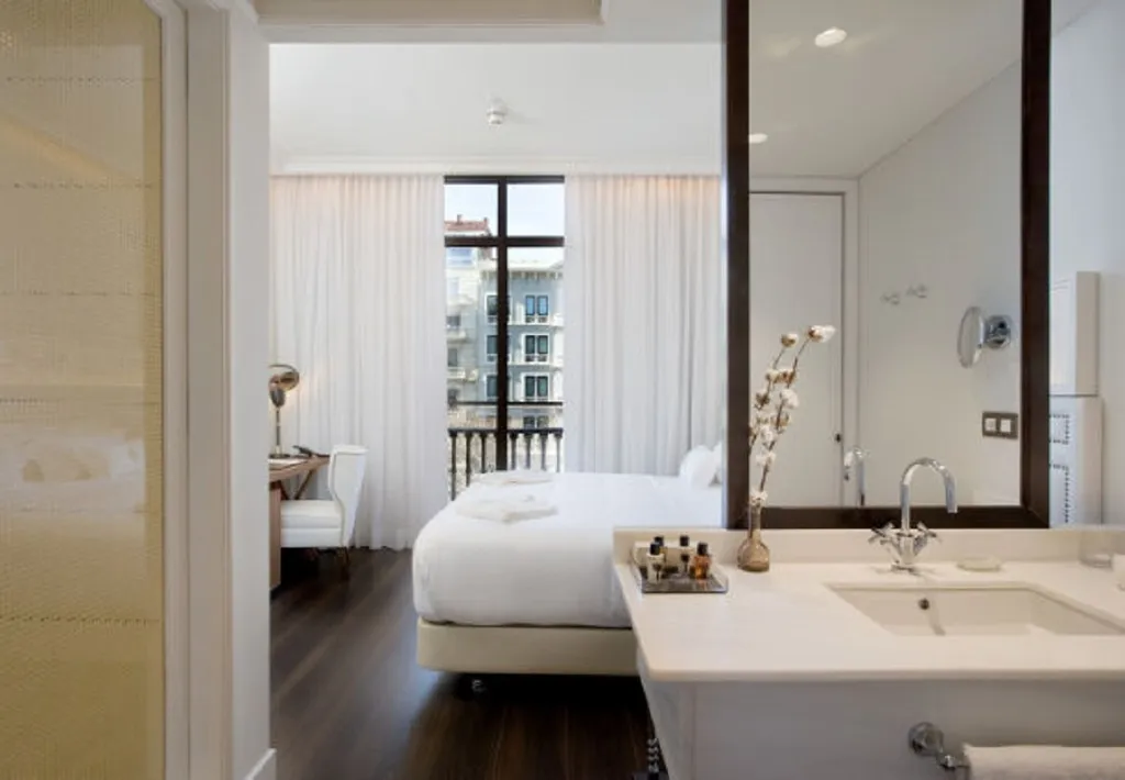 Room, Cotton House, Autograph Collection, Barcelona