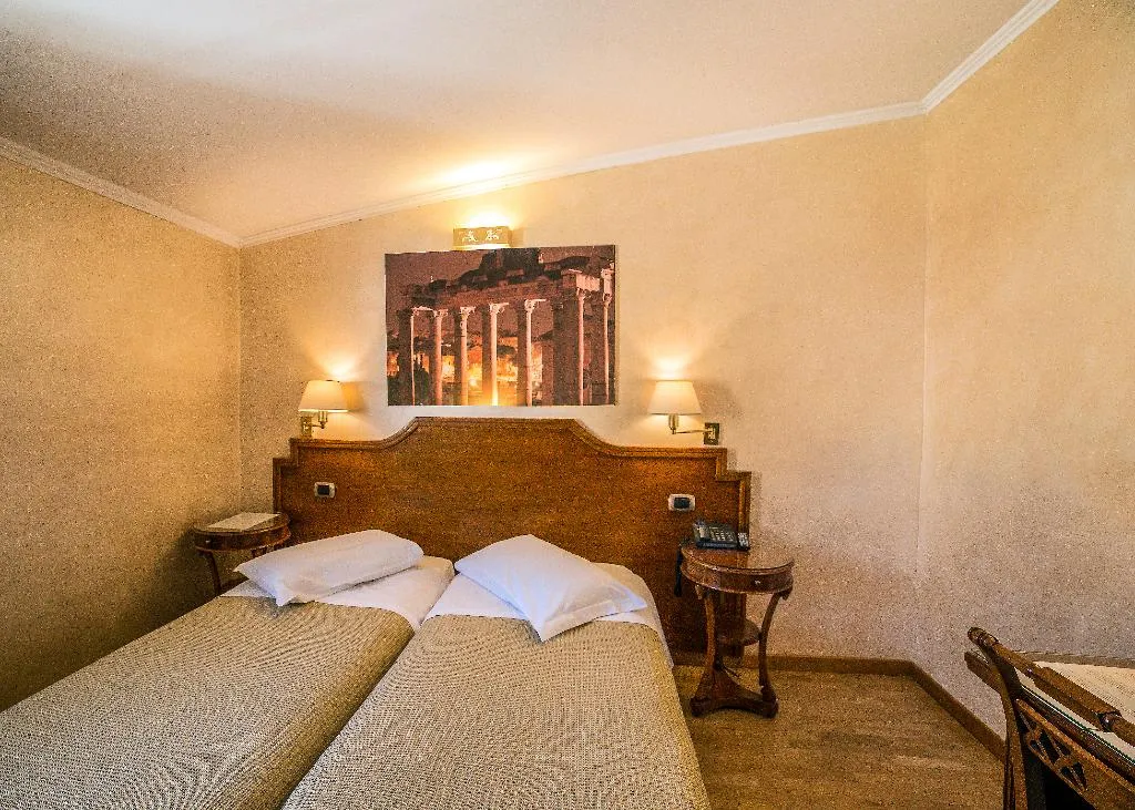 Double or Twin COMFORT Room, Kent, Rome