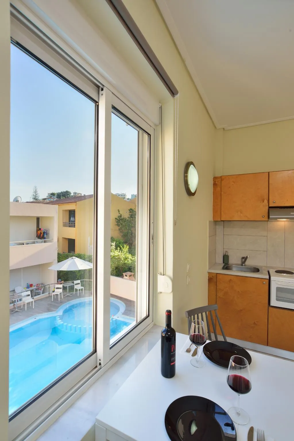 STUDIO POOL VIEW Room, Elma's Dream Apartments, Crete