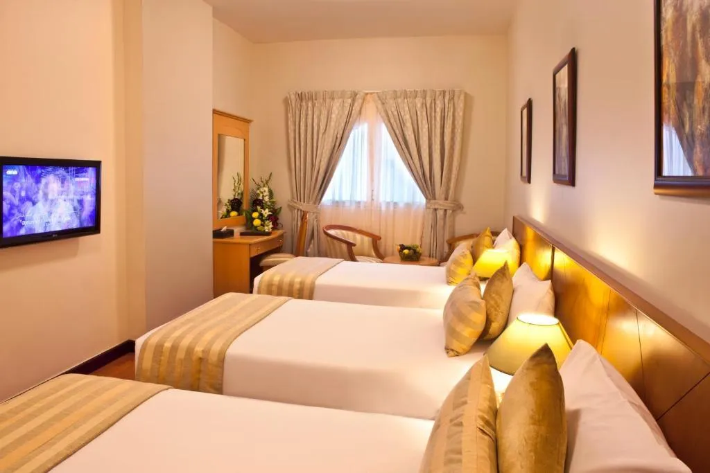 TRIPLE STANDARD Room, Landmark Plaza Hotel, Dubai