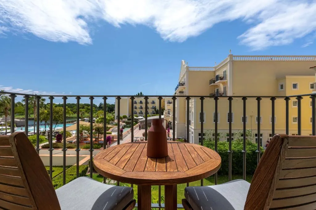 SUITE GARDEN VIEW ONE BEDROOM Room, Domes Lake Algarve, Algarve