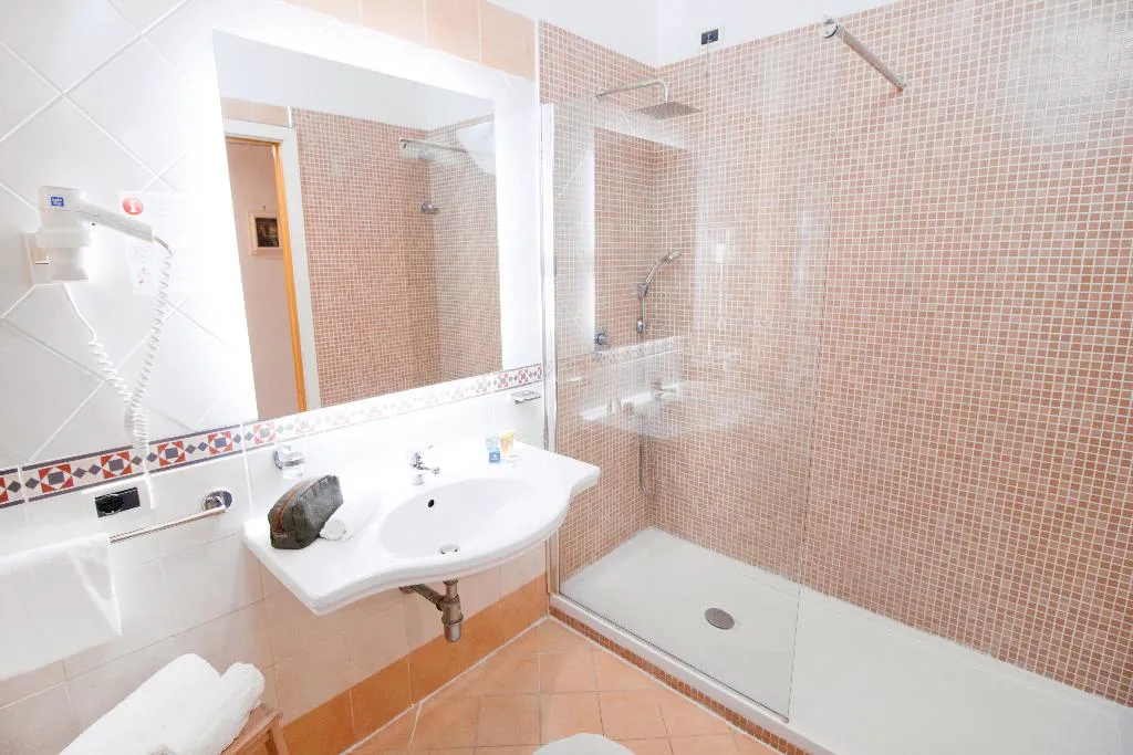 JUNIOR SUITE STANDARD Room, Rivage Hotel, Naples