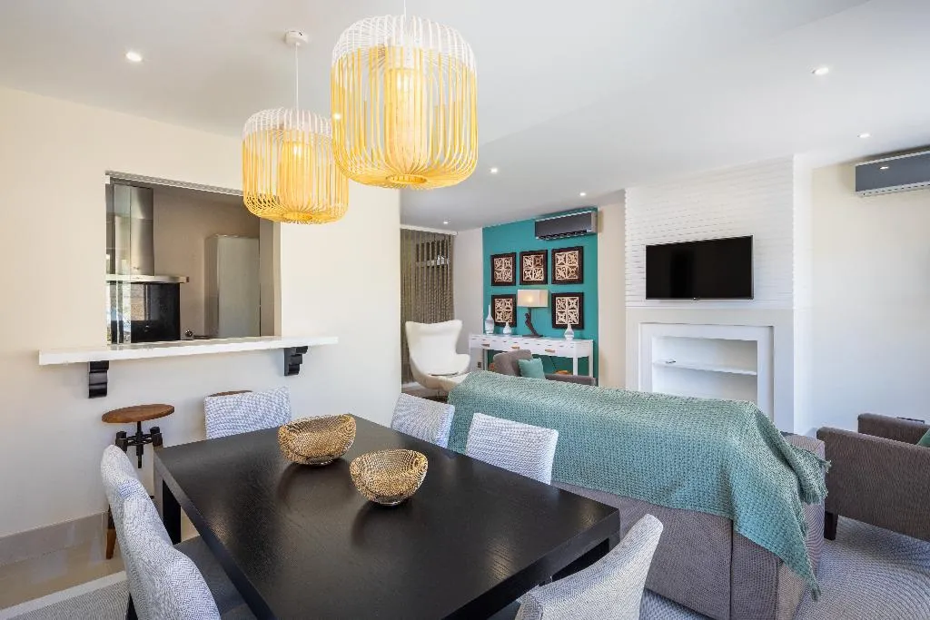 APARTMENT TWO BEDROOMS Room, Shantiapartments, Algarve
