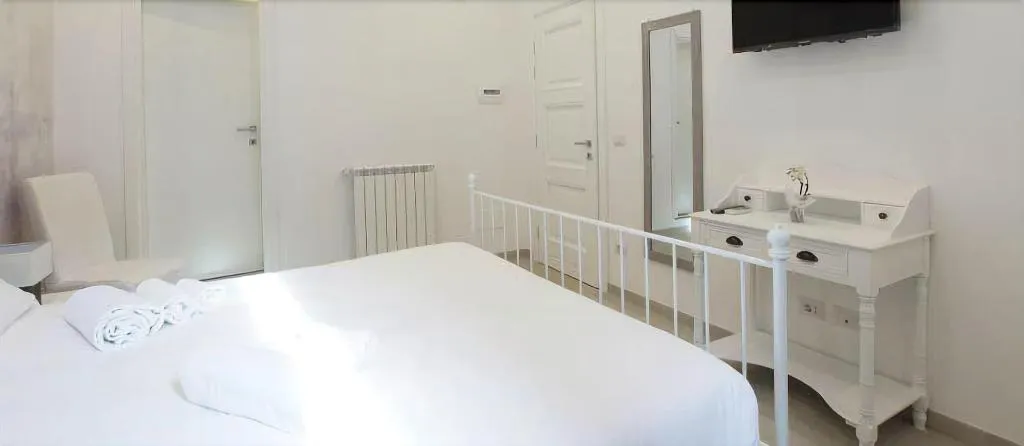 Room, Portamaggiore Room, Naples
