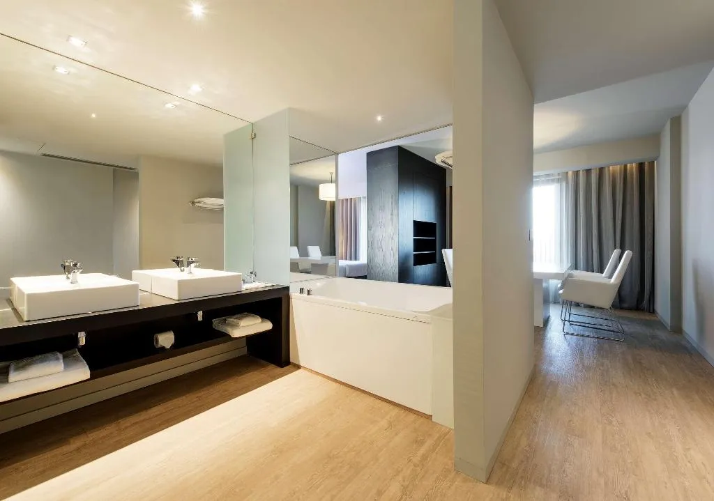 SUITE STANDARD Room, Melia Lisboa Aeroporto, Lisbon