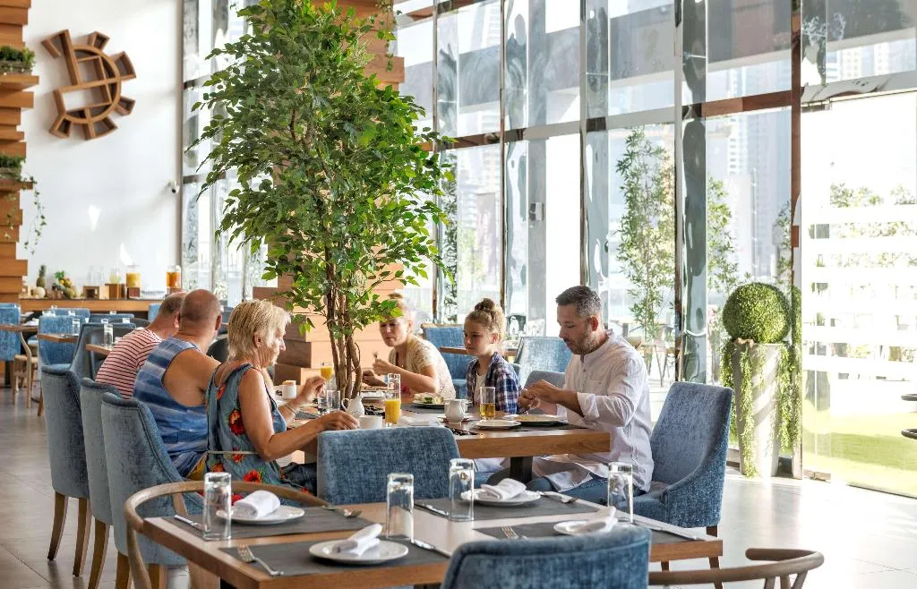 Restaurant, Canal Central Hotel, Dubai