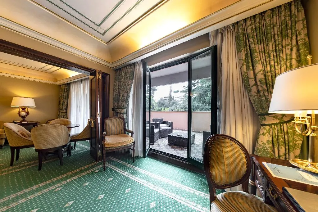 SUITE CAPACITY 4 Room, River Chateau, Rome