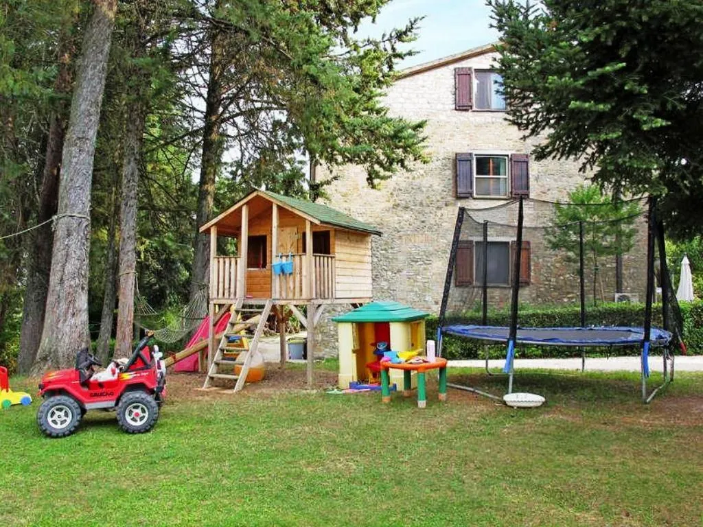 APARTMENT CAPACITY 7 Room, Podere Caldaruccio La Pineta, Perugia