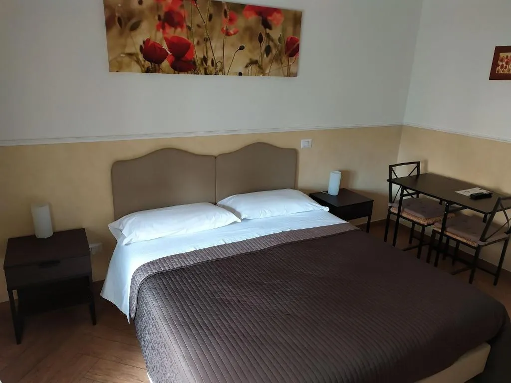 Room, Casa Celeste, Rome