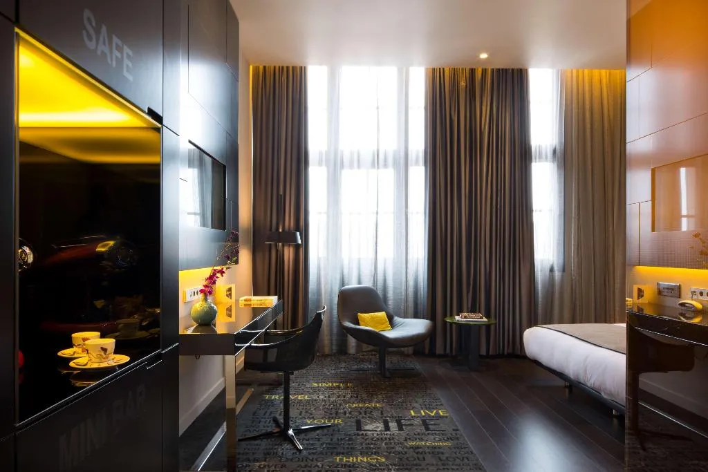 Room, art'otel amsterdam, Powered by Radisson Hotels, Amsterdam