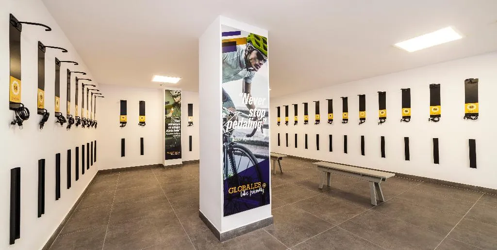 Sports and Entertainment, Globales Mimosa, Majorca
