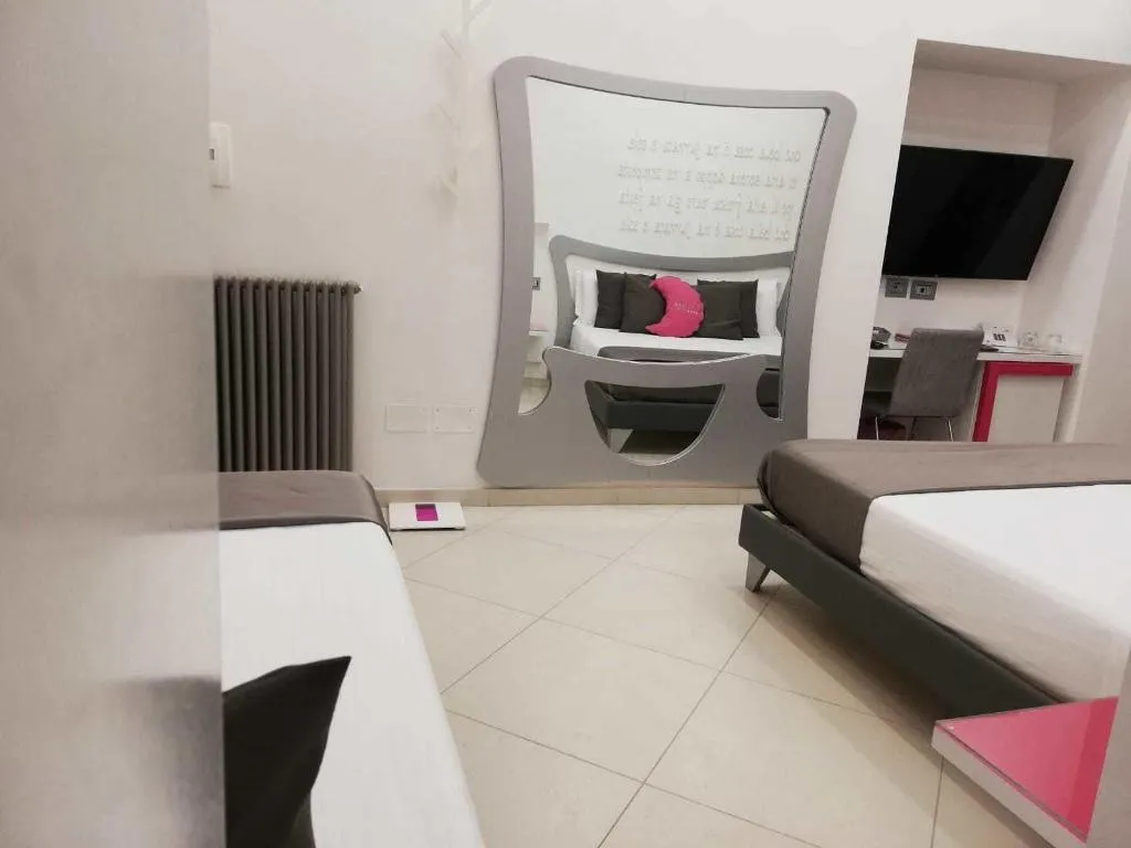 Room, Hotel Nunù, Naples