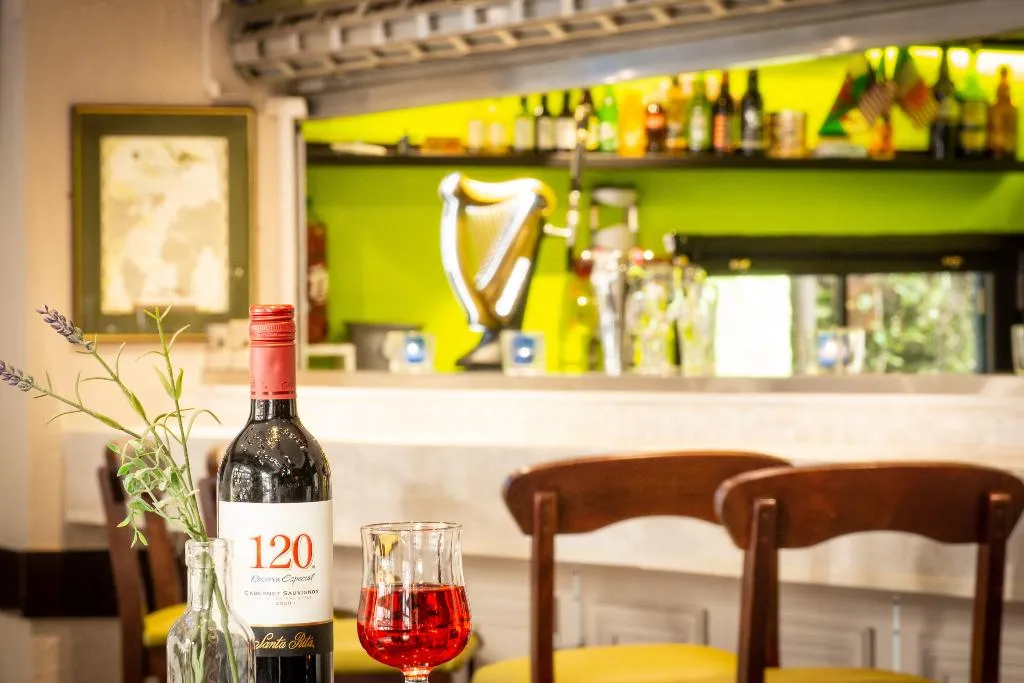 Bar, Ashley Hotel, Cork