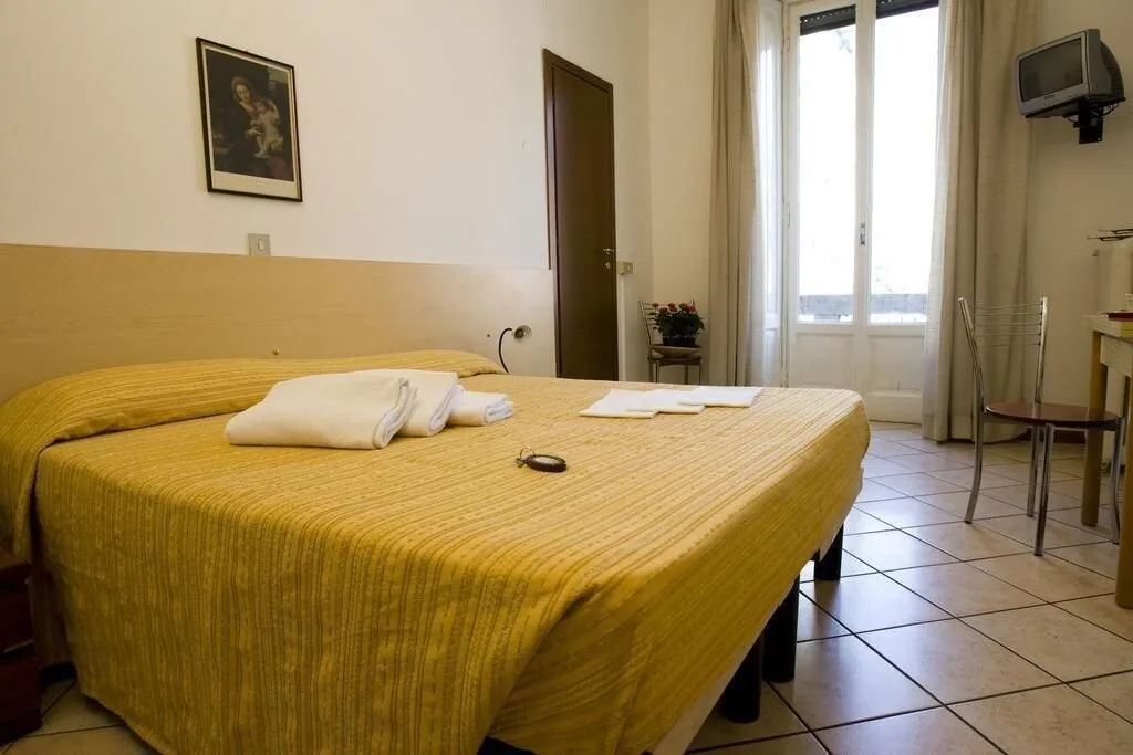 Room, Hotel La Pace, Milan