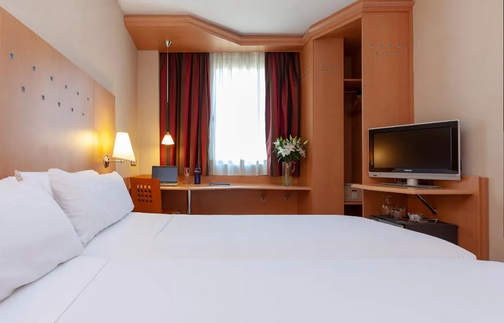 DOUBLE SINGLE USE STANDARD Room, SB Madrid Norte, Madrid