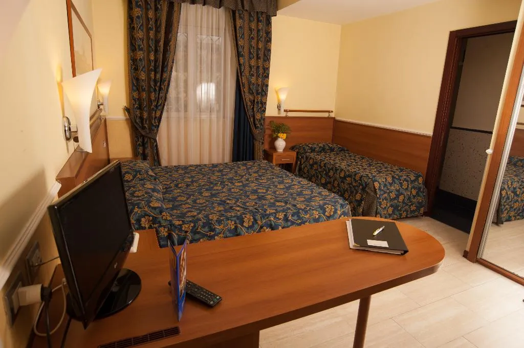 TRIPLE STANDARD Room, Windrose, Rome