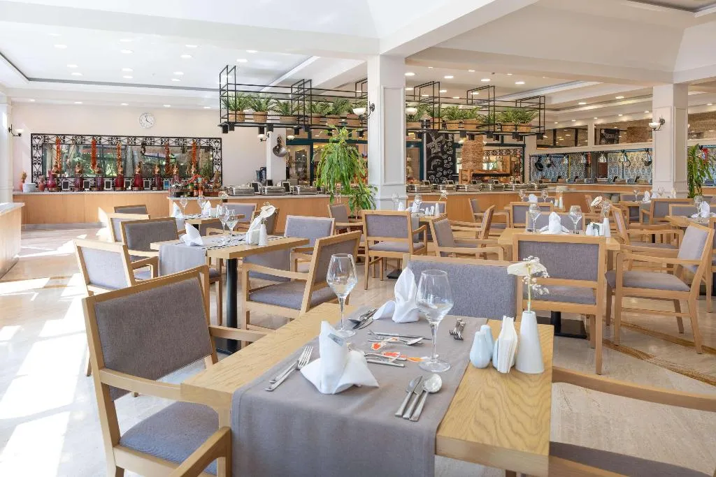 Restaurant, Miramare Queen, Antalya