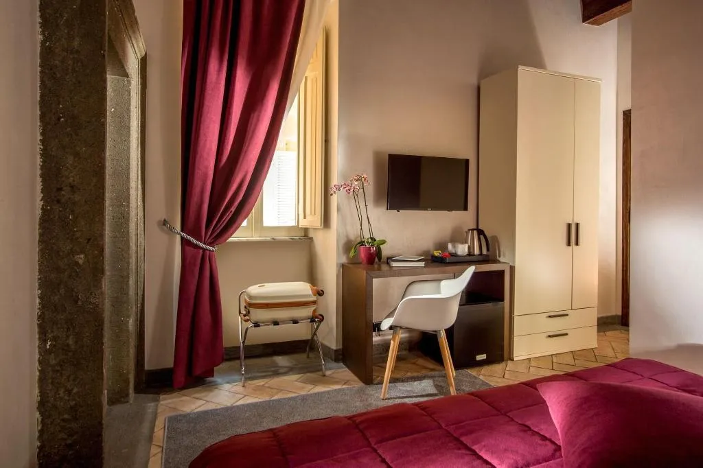 Room, Palazzo Medusa, Rome