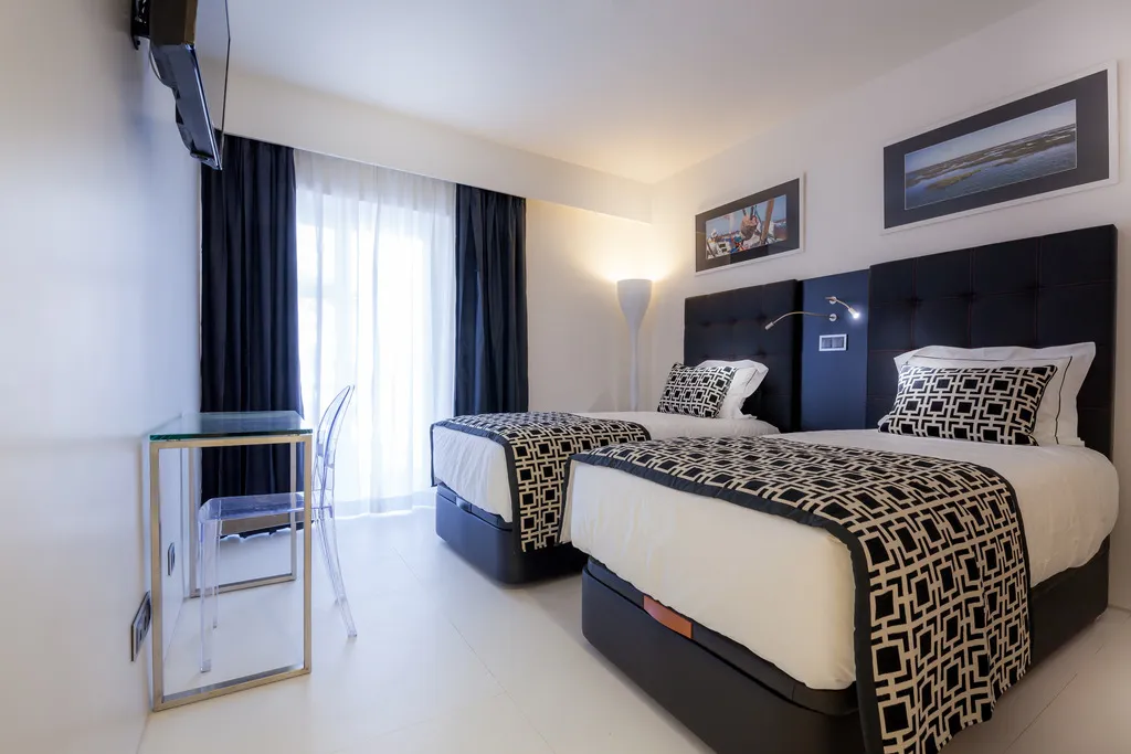 Double or Twin SUPERIOR Room, Faro Boutique Hotel, Algarve
