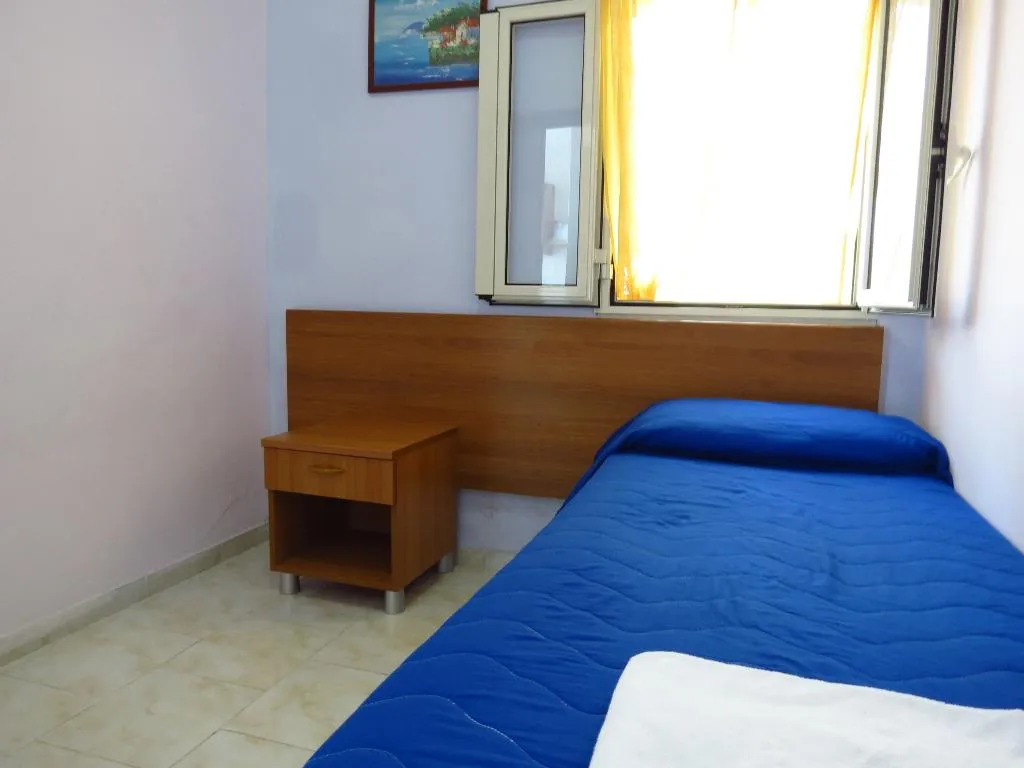 CHALET CAPACITY 3 Room, Baia Serena, Naples