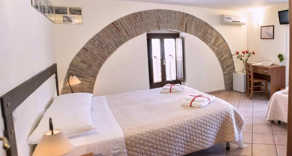 Room, B&B La Suite, Catania