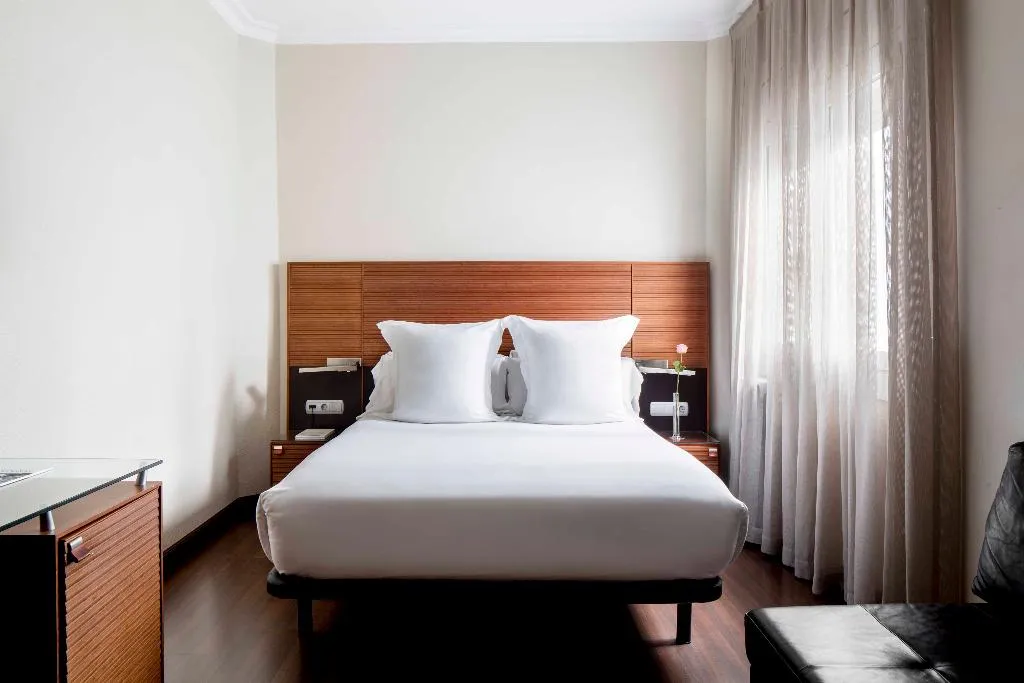 DOUBLE STANDARD Room, Astoria, Barcelona