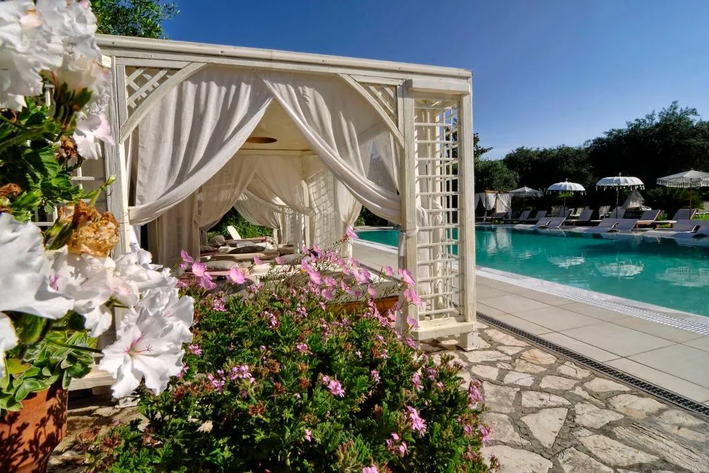Pool, Nefeli, Corfu