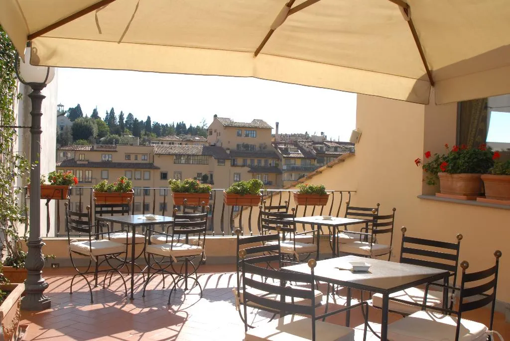 Terrace, Degli Orafi, Florence
