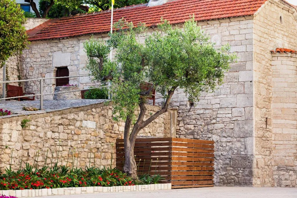 Terrace, Ammon Zeus, Halkidiki