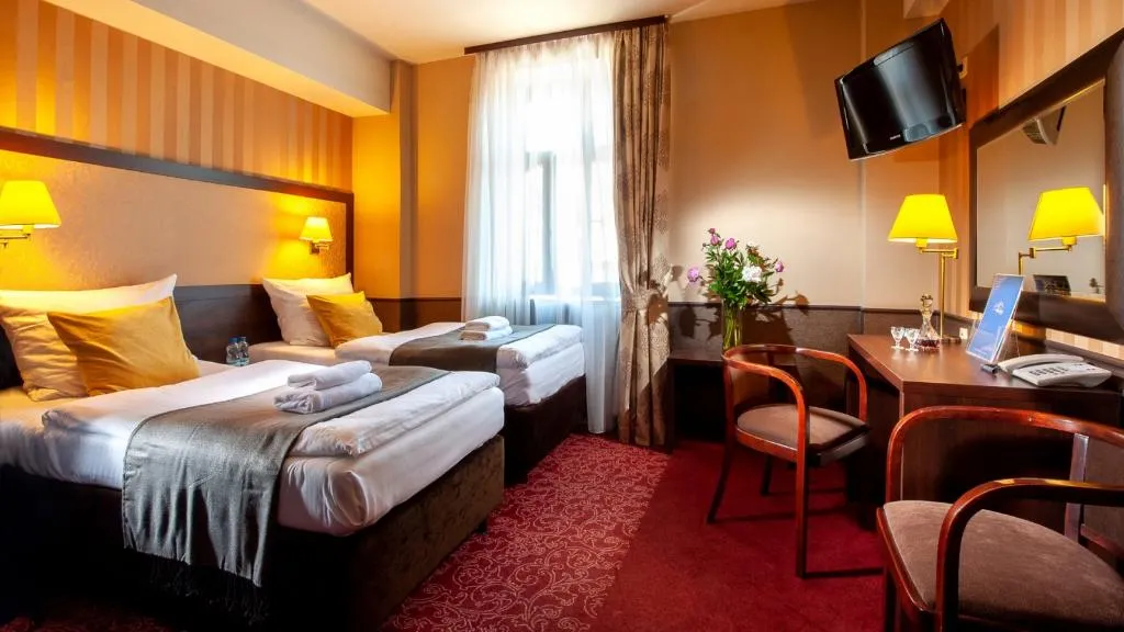 Double or Twin STANDARD Room, Hotel Wielopole, Krakow