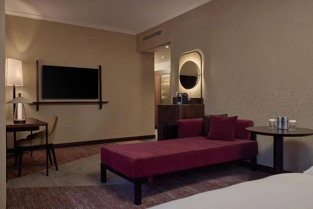 TWIN EXECUTIVE Room, Hilton Milan, Milan