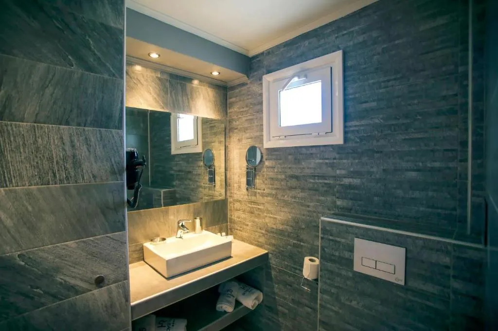 STUDIO CAPACITY 3 Room, Royal Hotel and Suites, Halkidiki