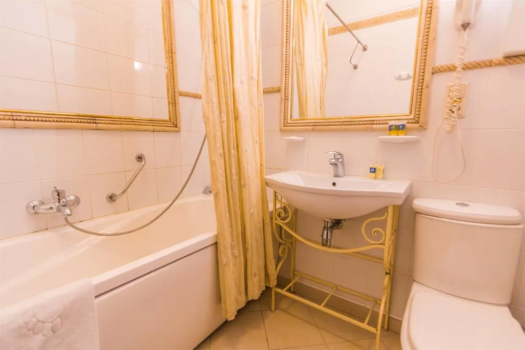 JUNIOR SUITE STANDARD Room, Garden Palace, Riga