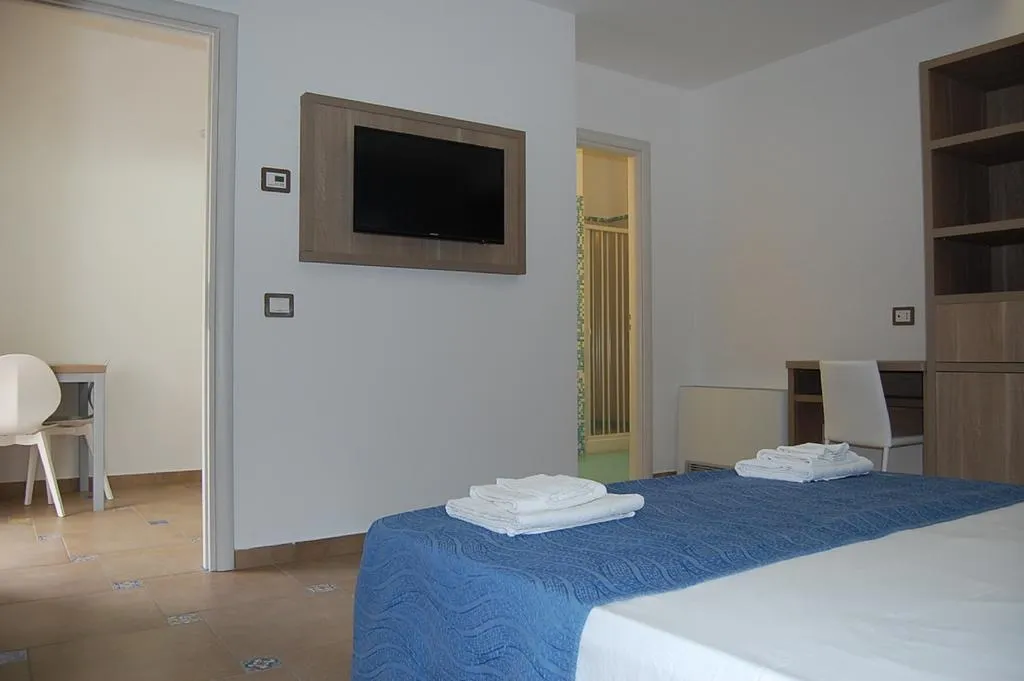 APARTMENT SEA VIEW CAPACITY 4 Room, Petruso Resort, Palermo