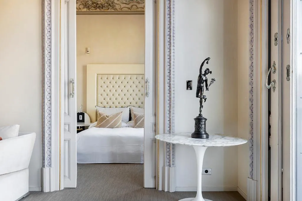 SUITE TWO BEDROOMS WITH TERRACE Room, El Palauet Modernist Suites, Barcelona