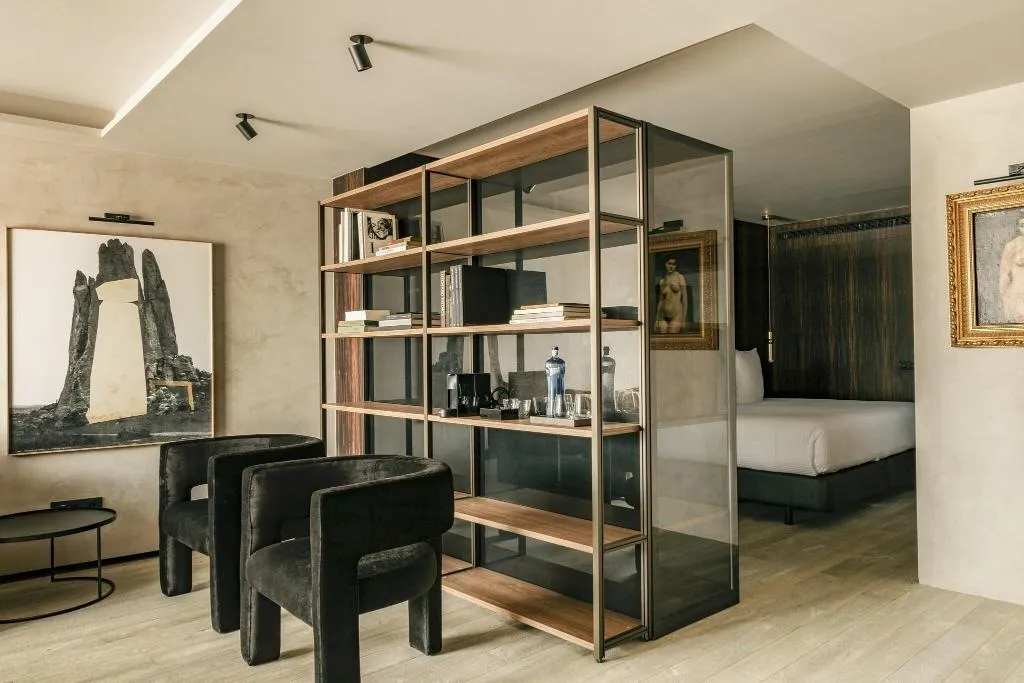 SUITE CITY VIEW KING BED Room, Bagues, Barcelona