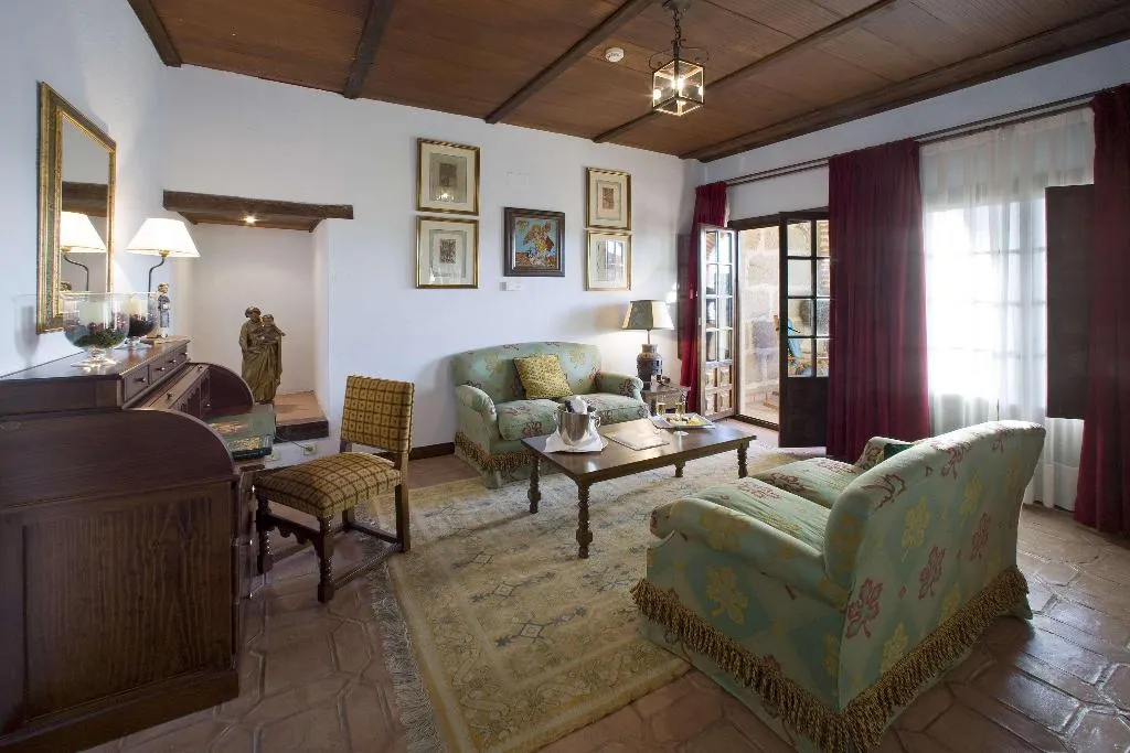 DOUBLE SUPERIOR Room, Parador de Plasencia, Madrid