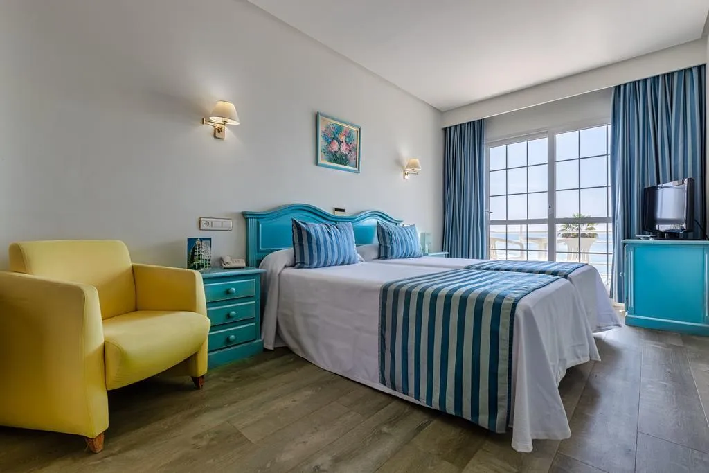 DOUBLE SINGLE USE SEA VIEW Room, Villa Laredo, Costa Del Sol